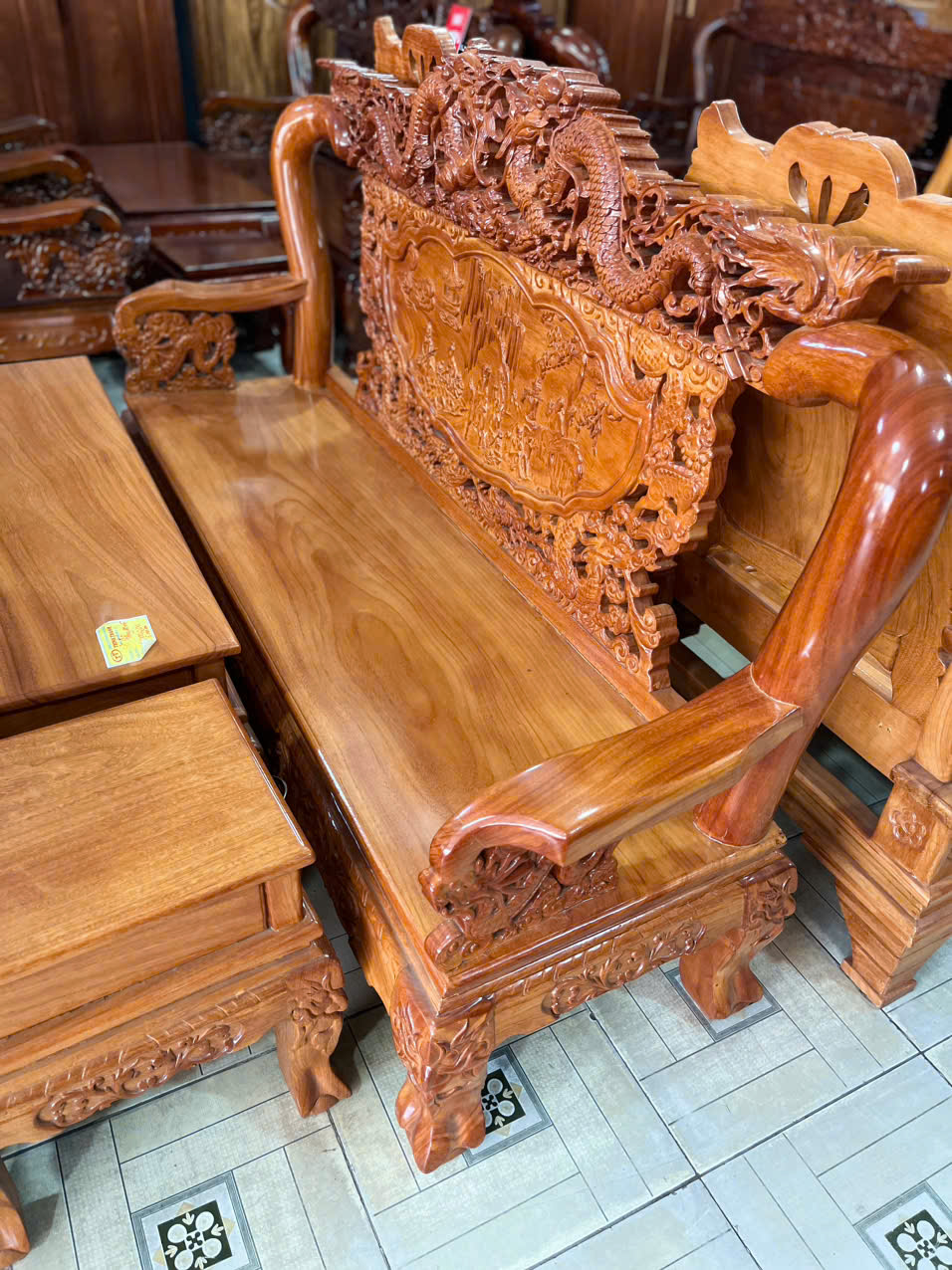 BỘ SALON GỖ GÕ ĐỎ(COMBO 6 MÓN), TAY 10+6
